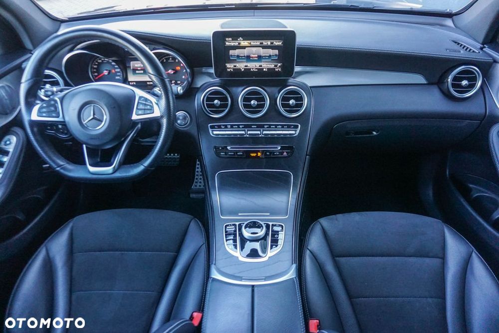 Mercedes-Benz GLC 250 4Matic 9G-TRONIC AMG Line - 14