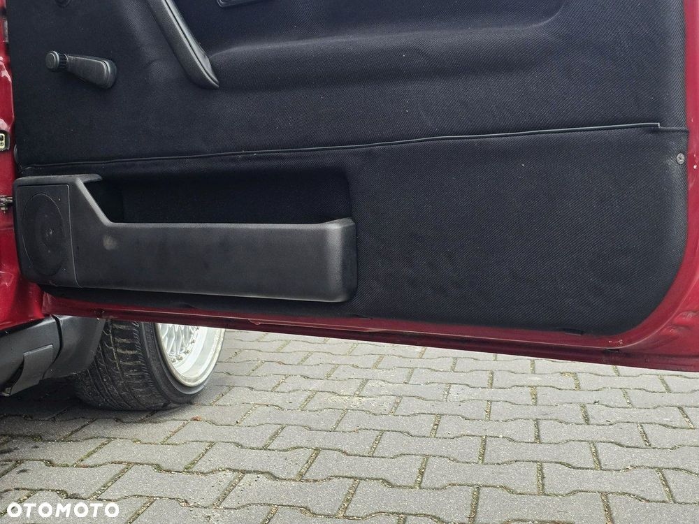 Volkswagen Jetta 1.3 GL - 33