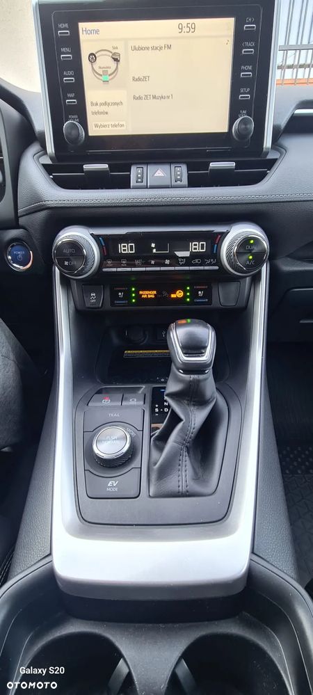 Toyota RAV4 - 8
