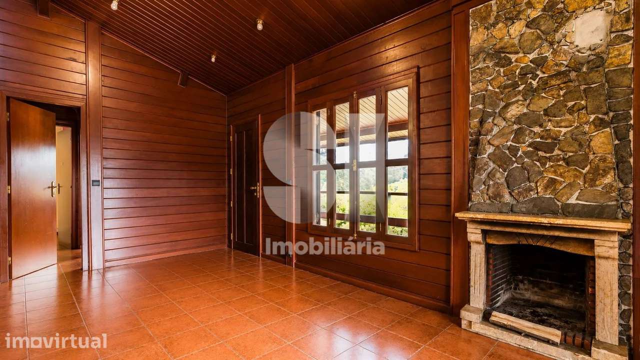Moradia  T2 de madeira exótica e moradia T2 p/restaurar - Grande imagem: 4/19