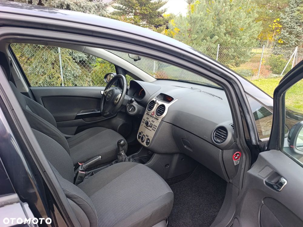 Opel Corsa - 18