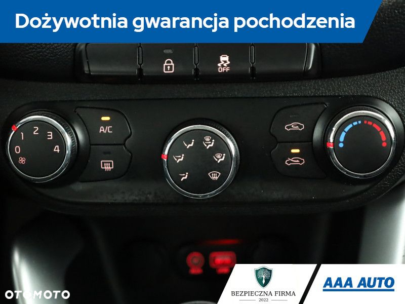 Kia Ceed - 11