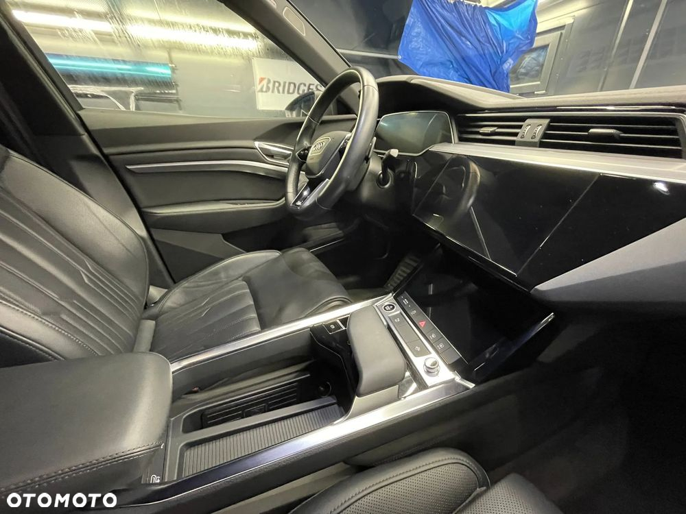 Audi e-tron Sportback 55 quattro - 9