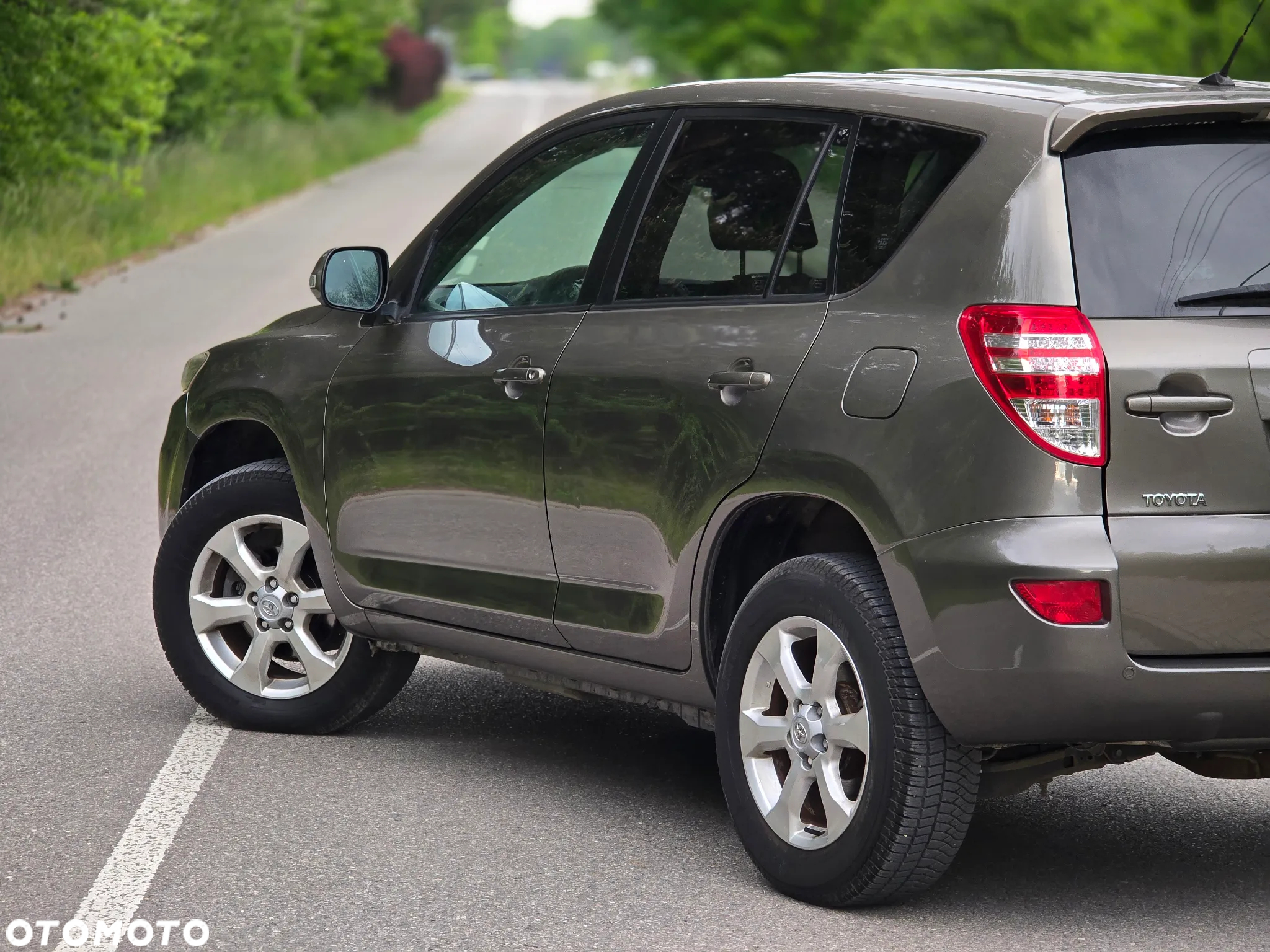 Toyota RAV4 2.2 D-4D 4x4 Comfort - 37