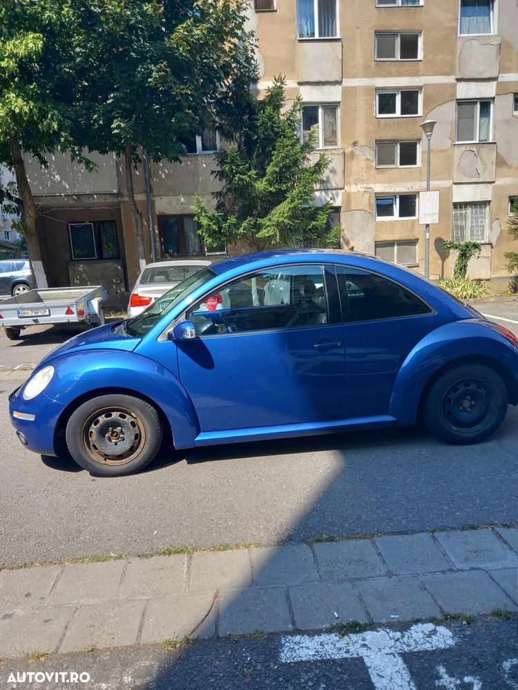 Volkswagen New Beetle - 5