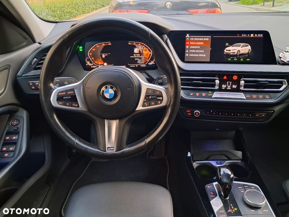 BMW Seria 1 118i Sport Line - 9