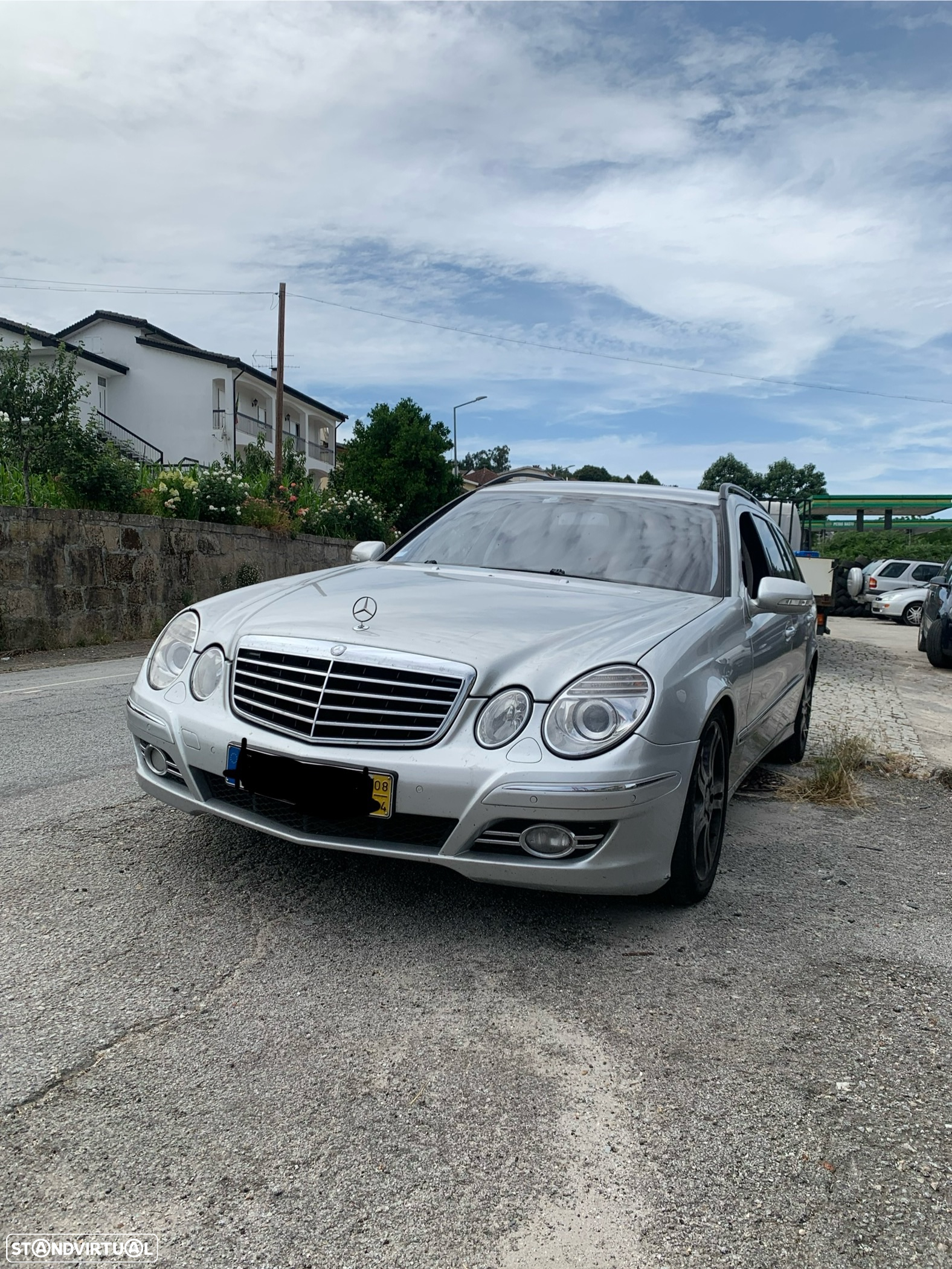 Mercedes-Benz E 220 CDi Avantgarde - 4