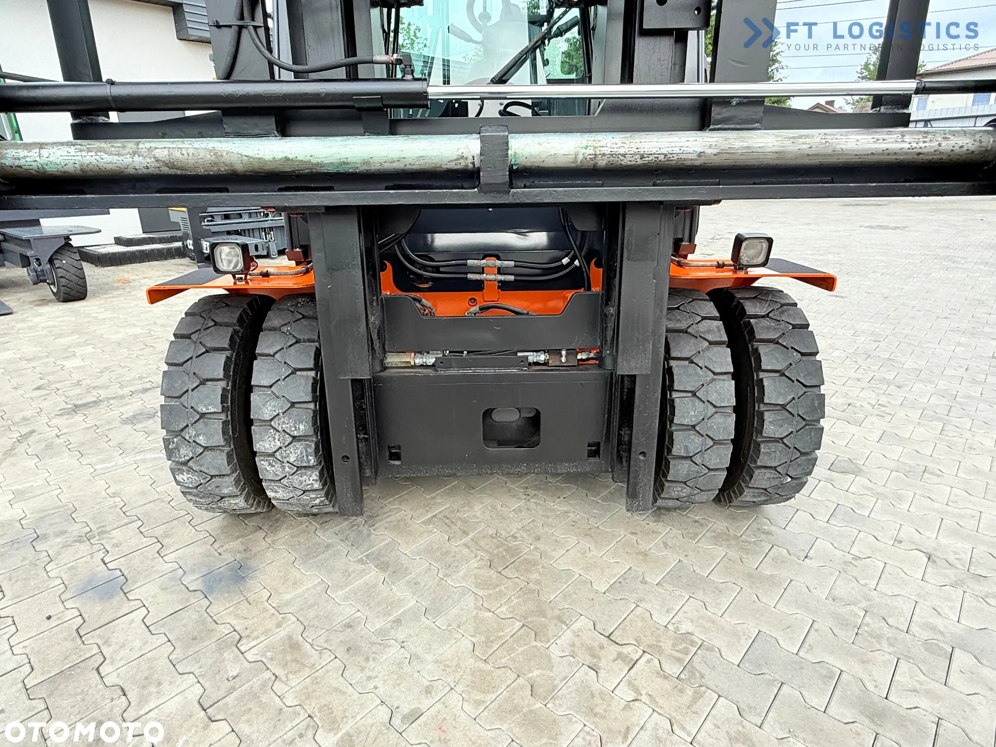 Doosan DOOSAN_DUPLEX-3000MM_PRZESUW-BOCZNY_POZYCJONER_WIDŁY-2500MM_7000KG_KABINA_JAK-NOWY - 21