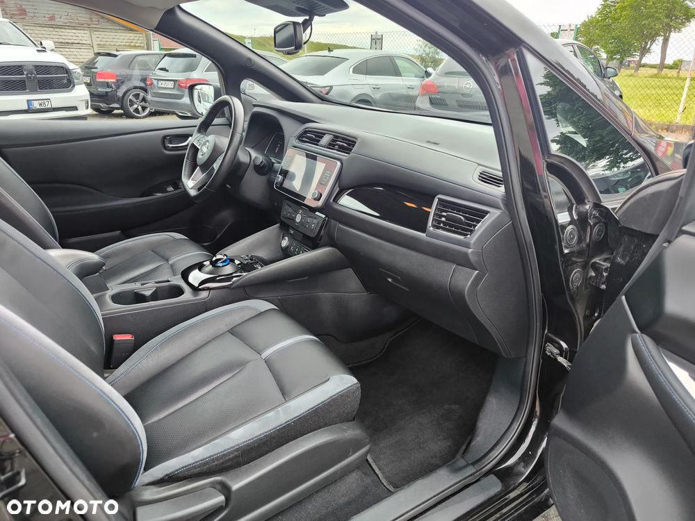 Nissan Leaf - 10
