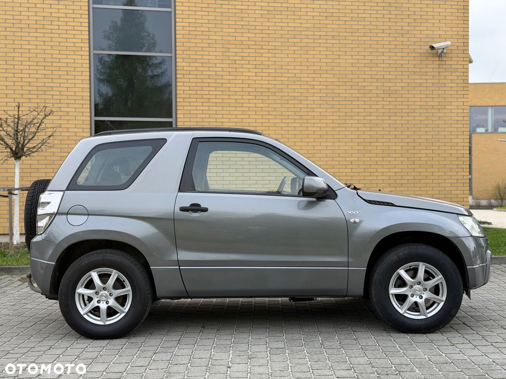 Suzuki Grand Vitara 1.6 - 12