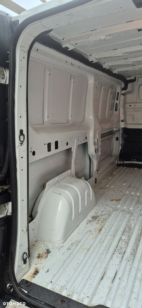 Opel vivaro - 32