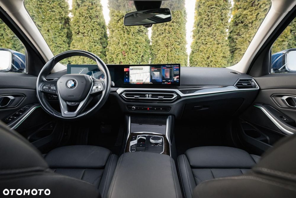 BMW Seria 3 320d xDrive - 11