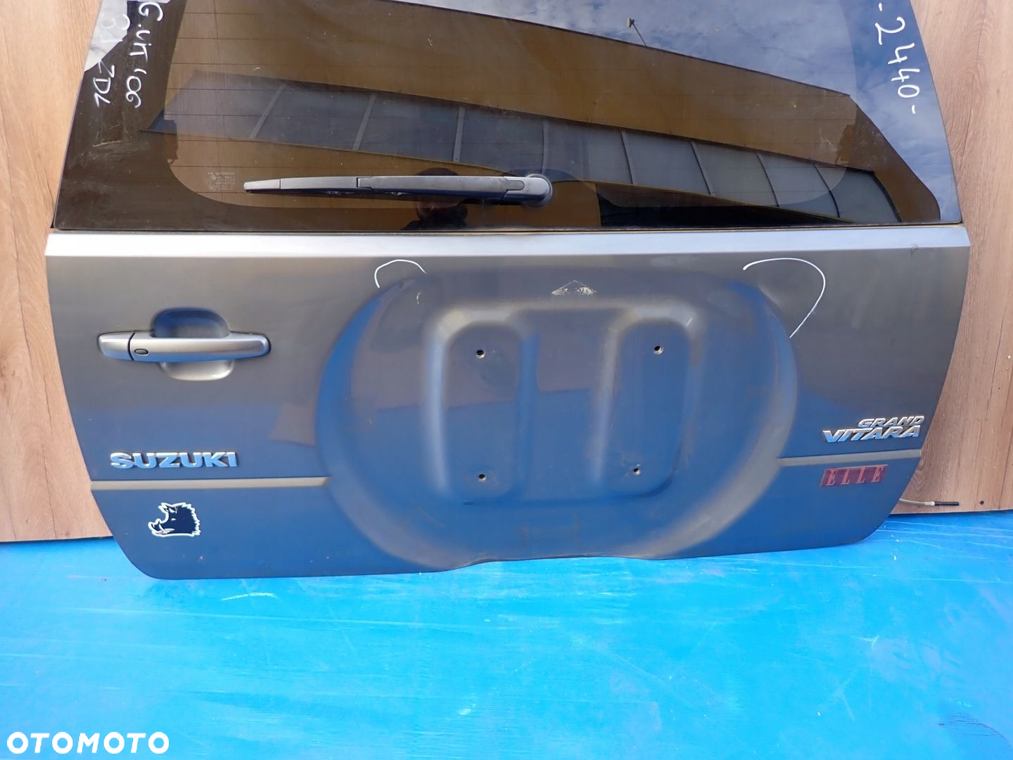 SUZUKI GRAND VITARA 06- KLAPA BAGAŻNIKA SZYBA TYŁ - 6