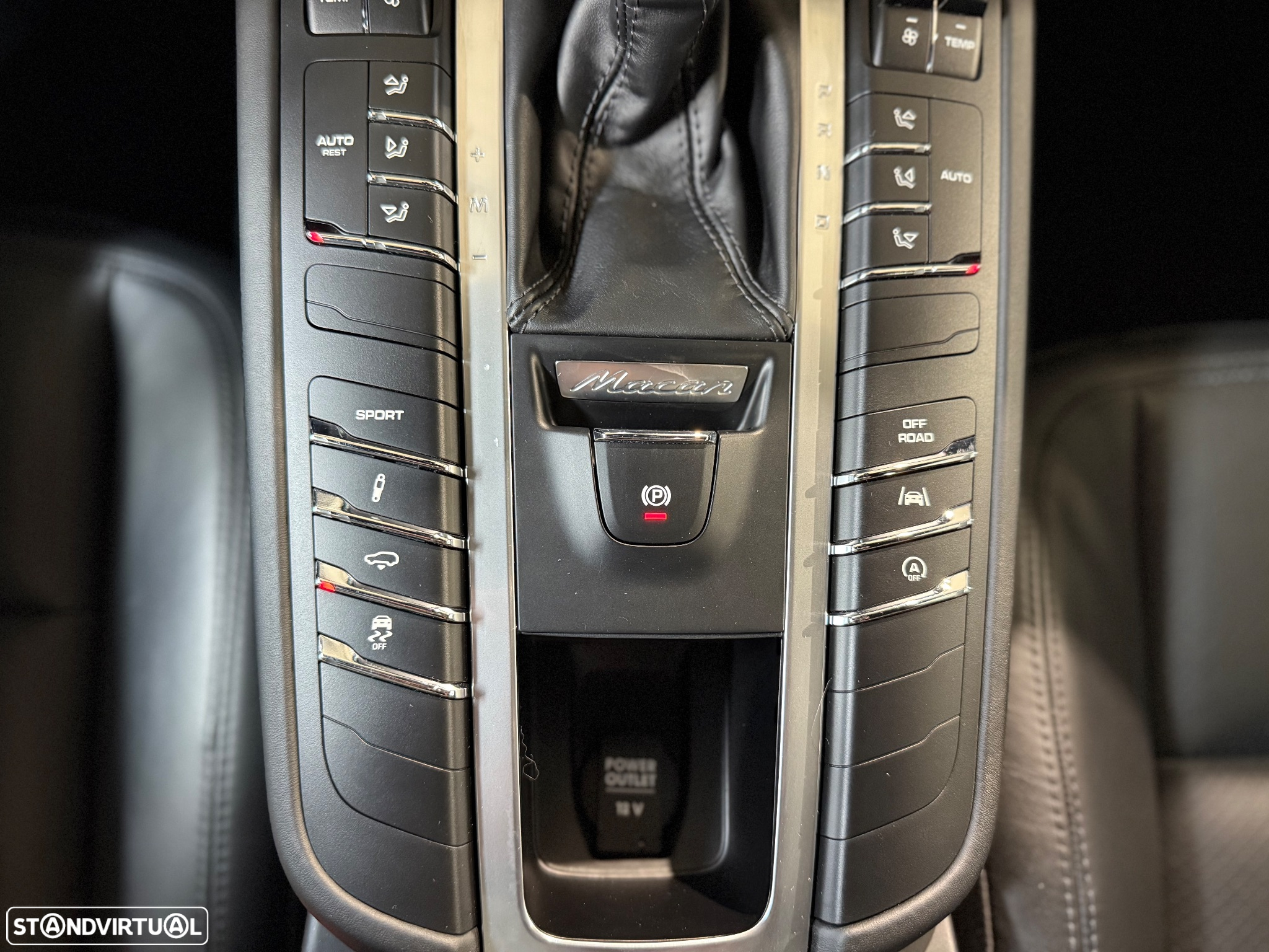 Porsche Macan S - 30