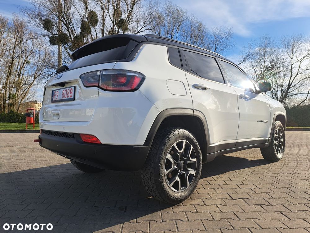Jeep Compass - 9