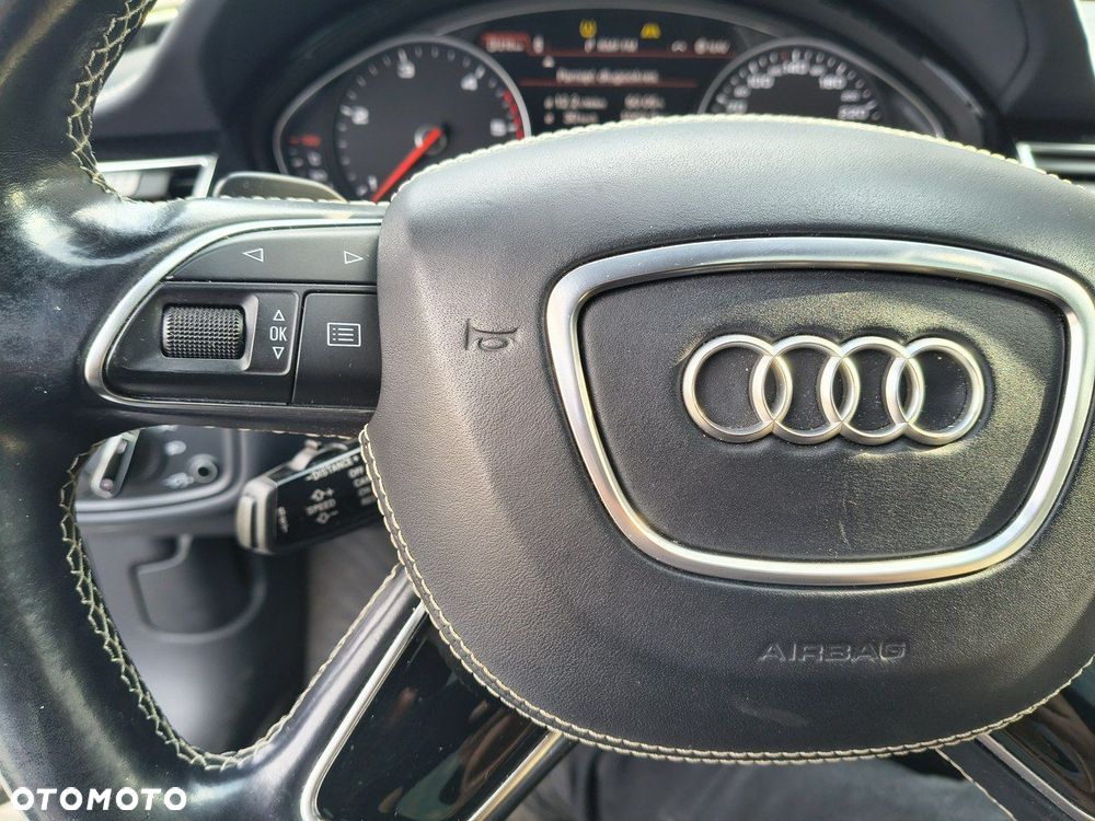 Audi A8 - 16