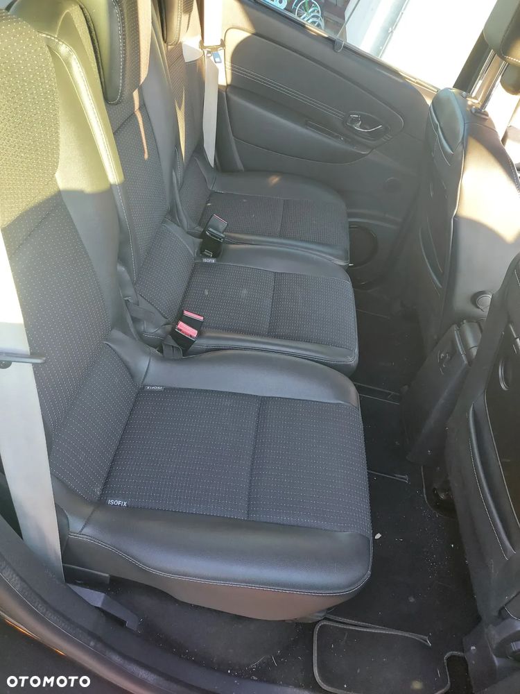 Renault Grand Scenic dCi 130 FAP Bose Edition - 14