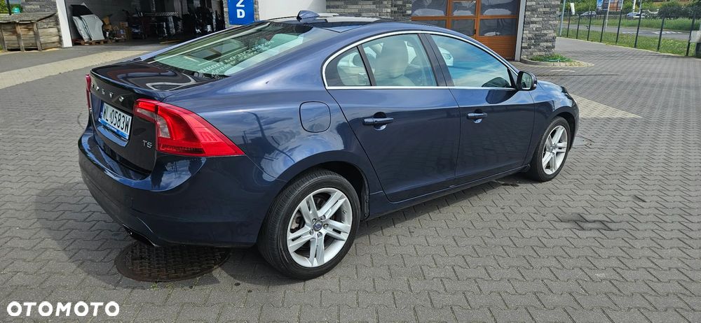 Volvo S60 2.5 T5 - 4