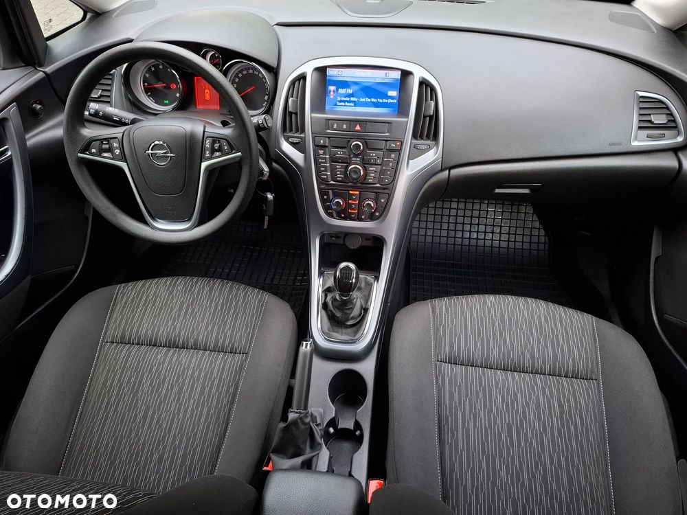 Opel Astra 1.4 Turbo Exklusiv - 8
