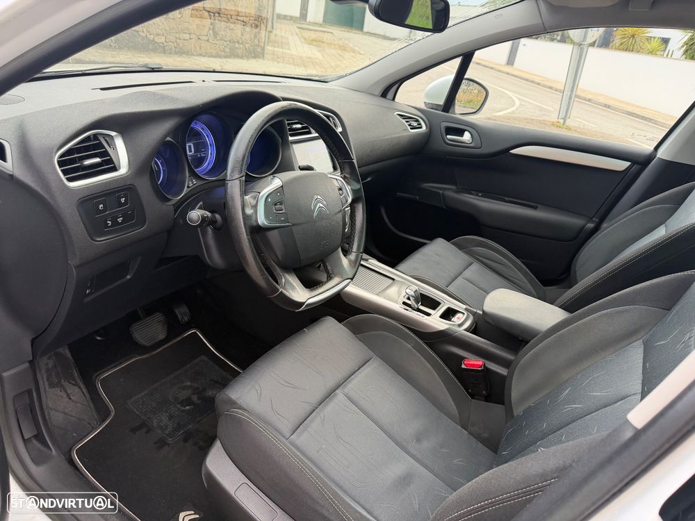 Citroën C4 e-HDi 115 ETG6 Exclusive - 15