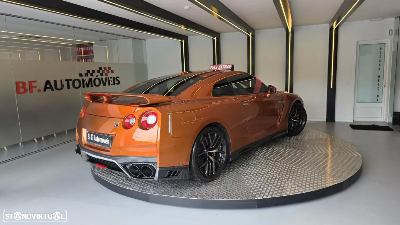 Nissan GT-R Prestige Edition - 19