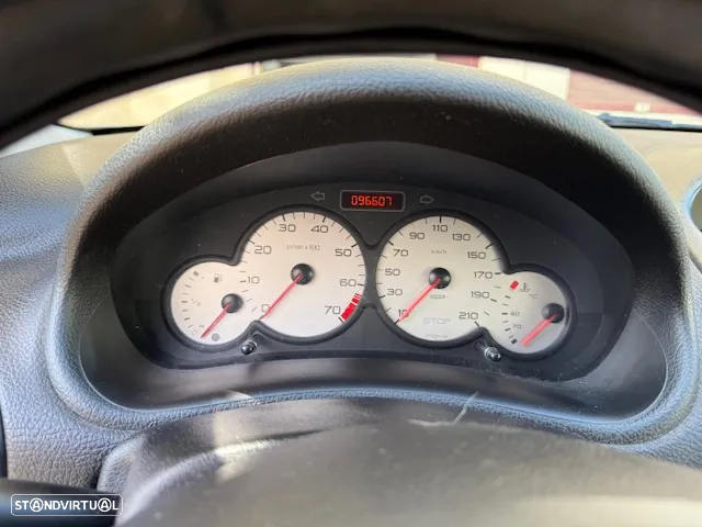 Peugeot 206 1.1 Color Line - 22