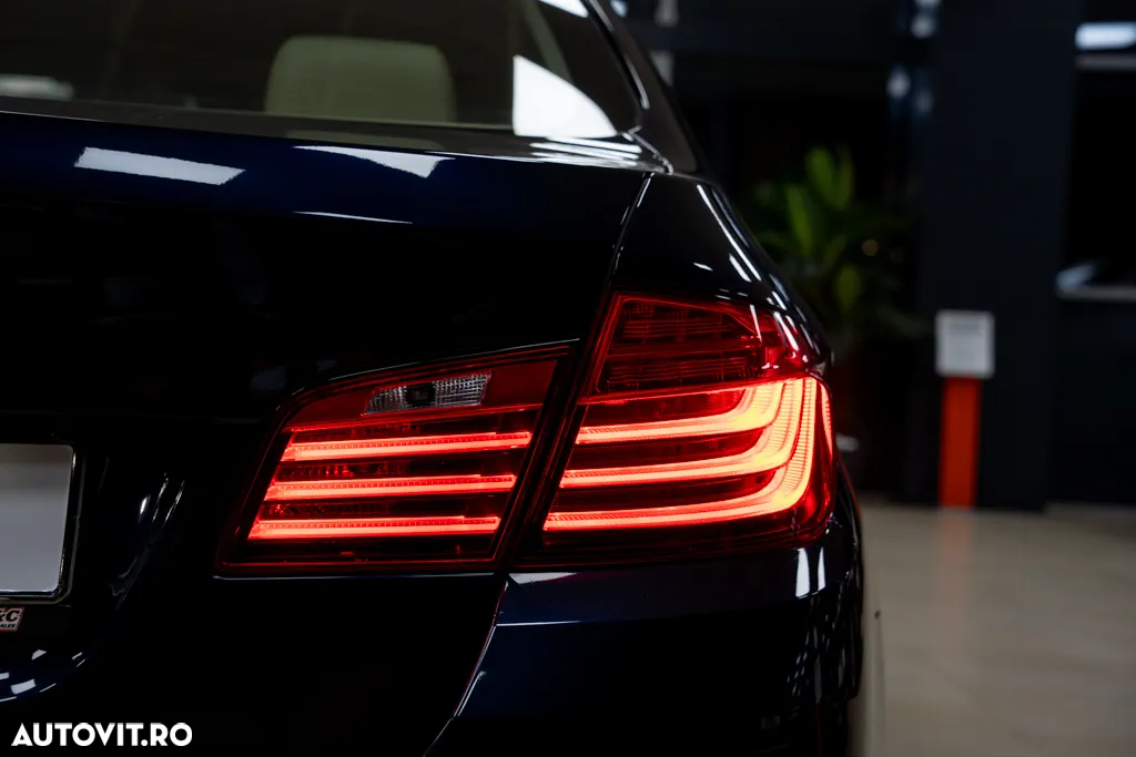 BMW Seria 5 520d xDrive AT - 21