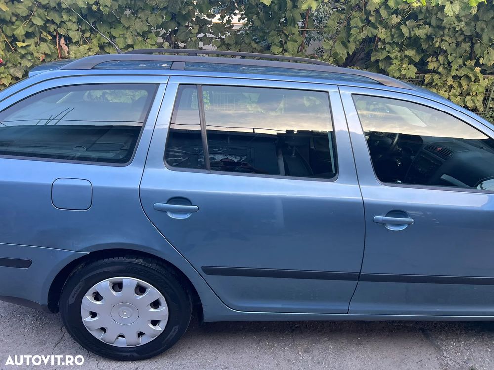 Skoda Octavia 1.6 MPI Elegance - 3