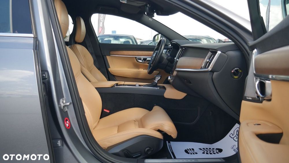 Volvo S90 - 15