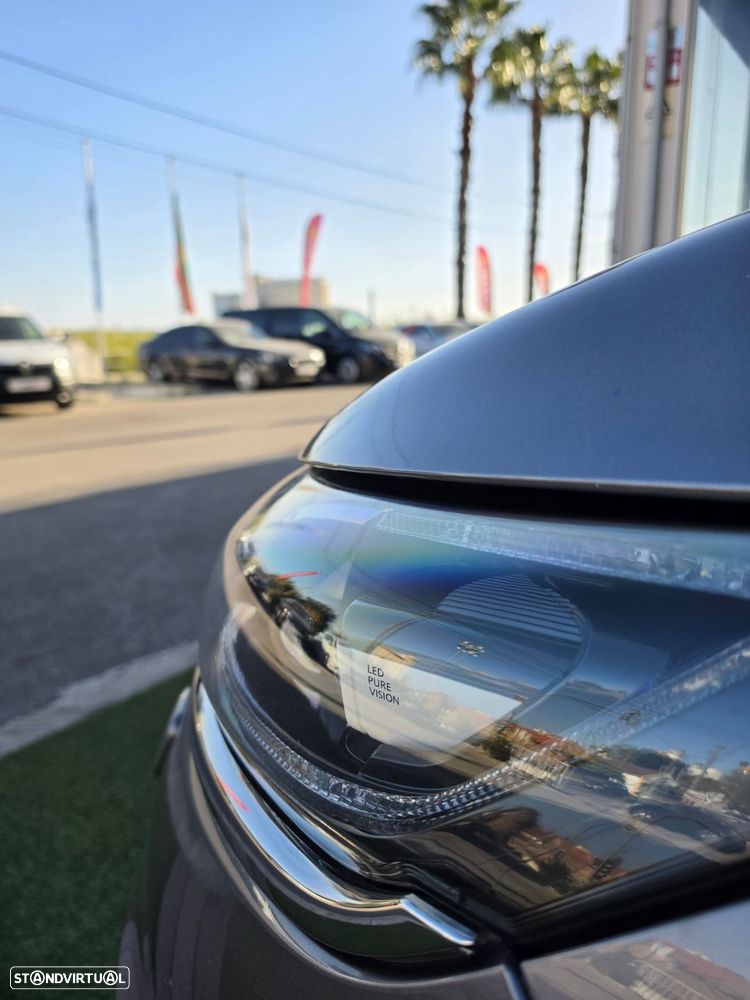 Renault Espace 1.6 dCi Initiale Paris EDC - 9