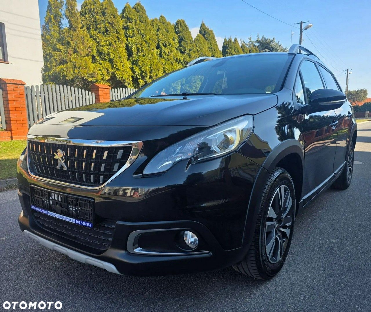 Peugeot 2008 1.2 Pure Tech Allure S&S EAT6 - 1