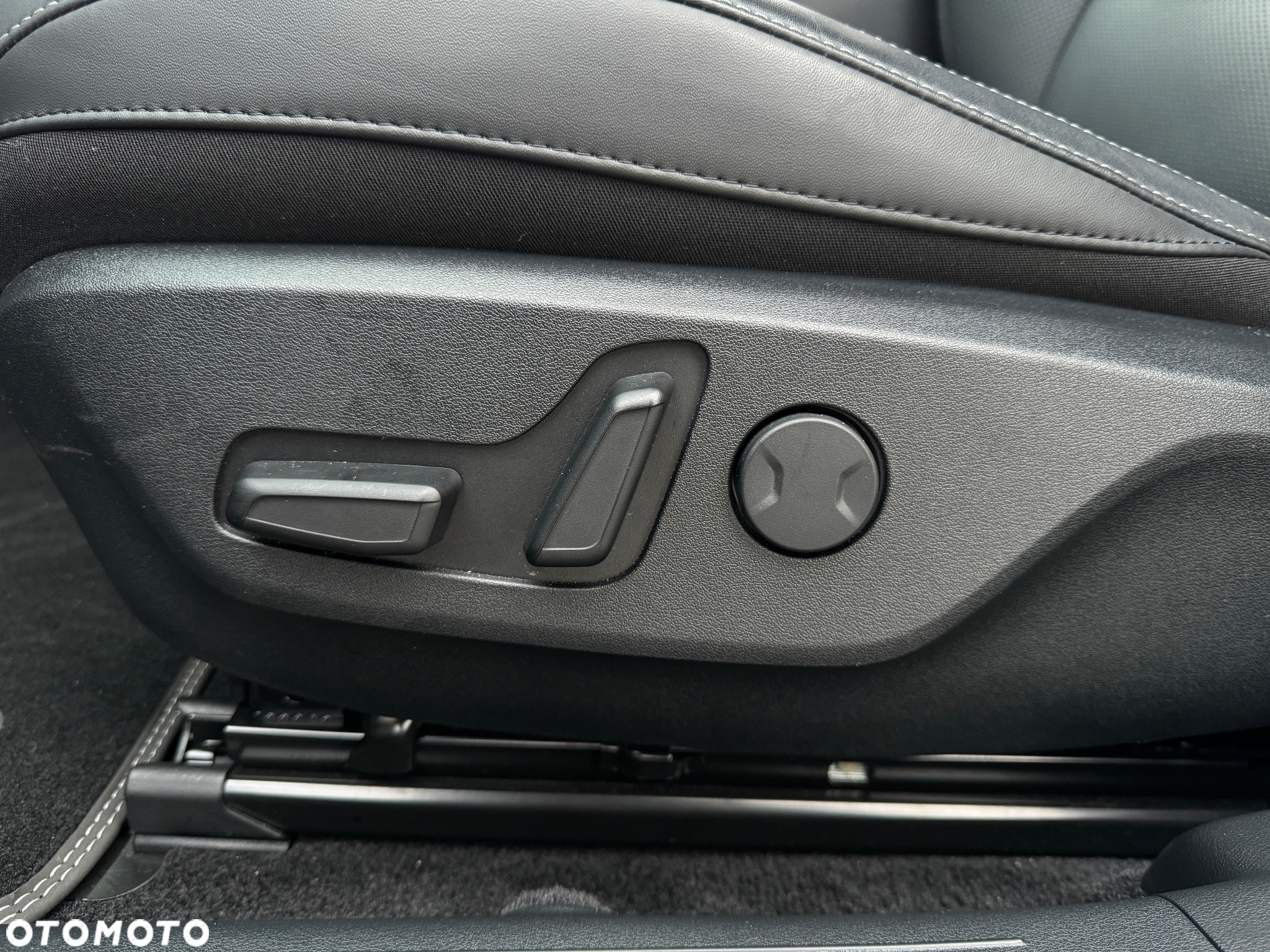 Kia EV6 77.4kWh Plus - 12