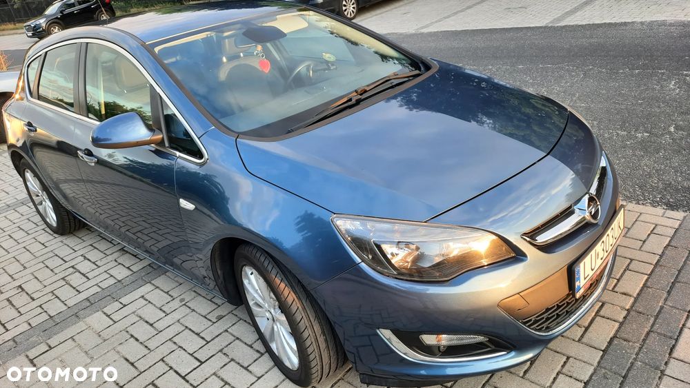 Opel Astra 1.4 T Cosmo - 3