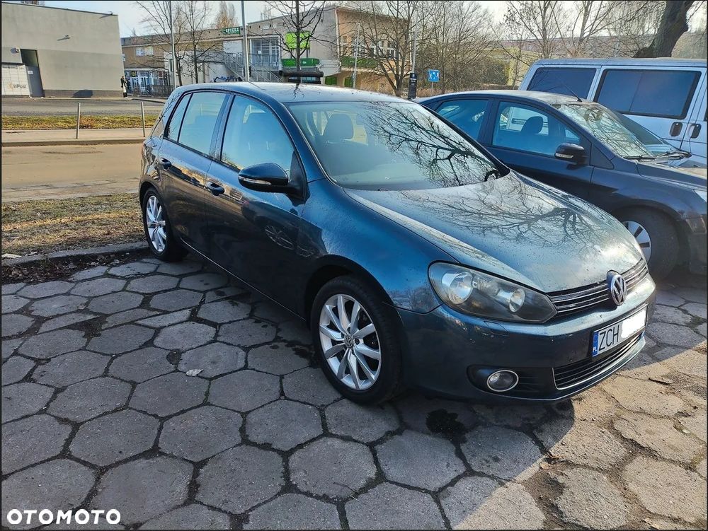 Volkswagen Golf 2.0 TDI DPF Highline - 1