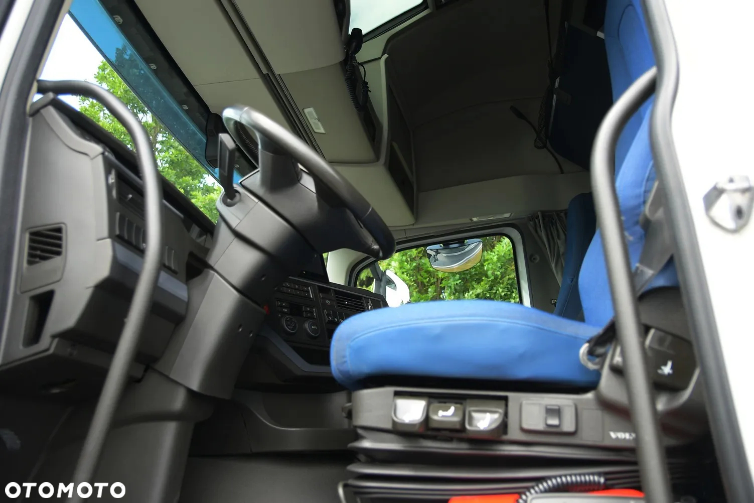Volvo FH500 ///* 2021///* XXL///* LOW DECK///* MEGA///* FULL LED///* TABLET///* KLIMATYZACJA POSTOJOWA///* WAGA///* ZABUDOWY MIĘDZYOSIOWE///* STAN BARDZO DOBRY - 20