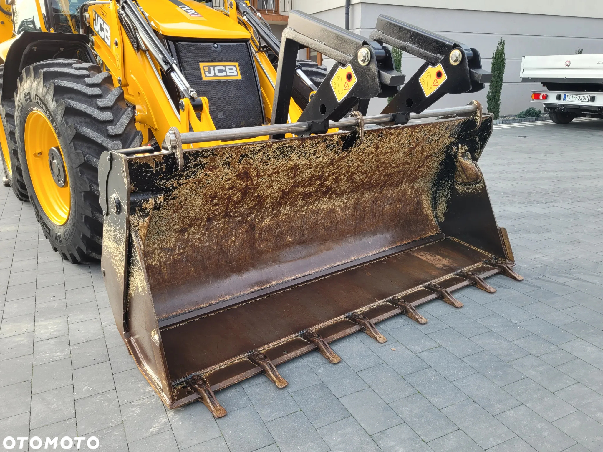 JCB 4CX PRO / jak NOWA / 1250h / joystick / - 18