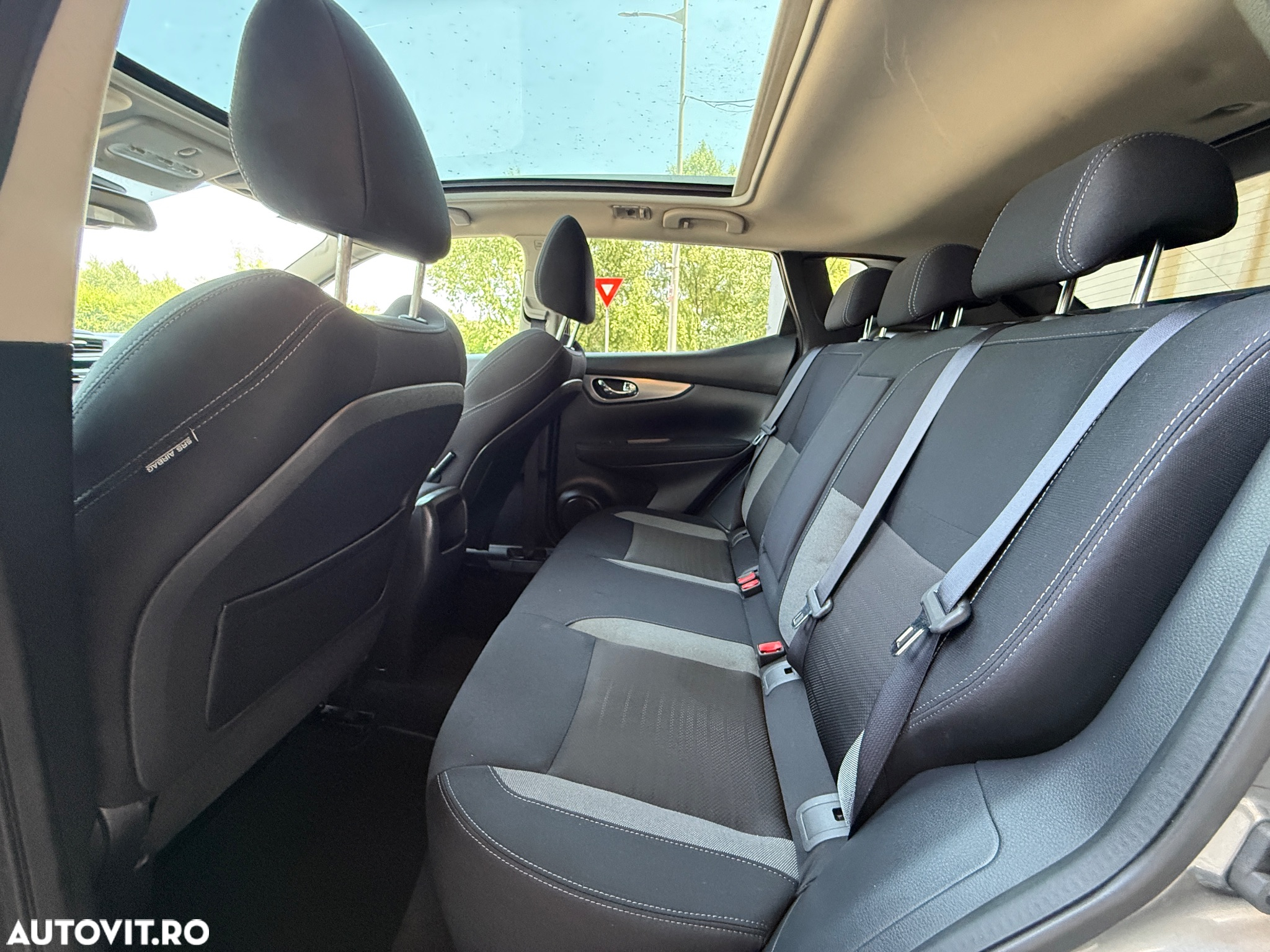 Nissan Qashqai 1.5 DCI TEKNA+ - 8