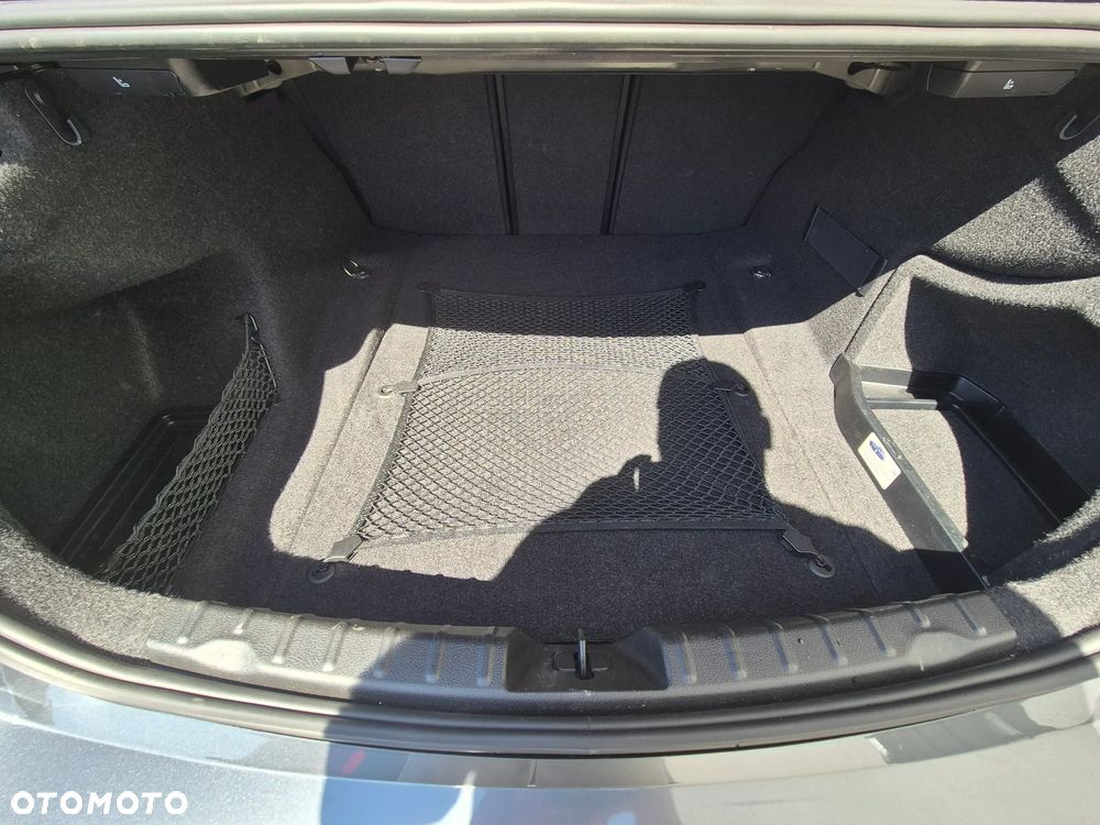 BMW Seria 3 - 14