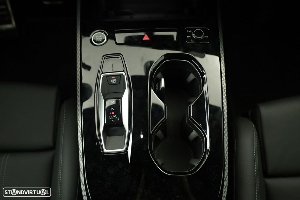 Audi A5 Limousine e-hybrid quattro SE Business Plus - 14