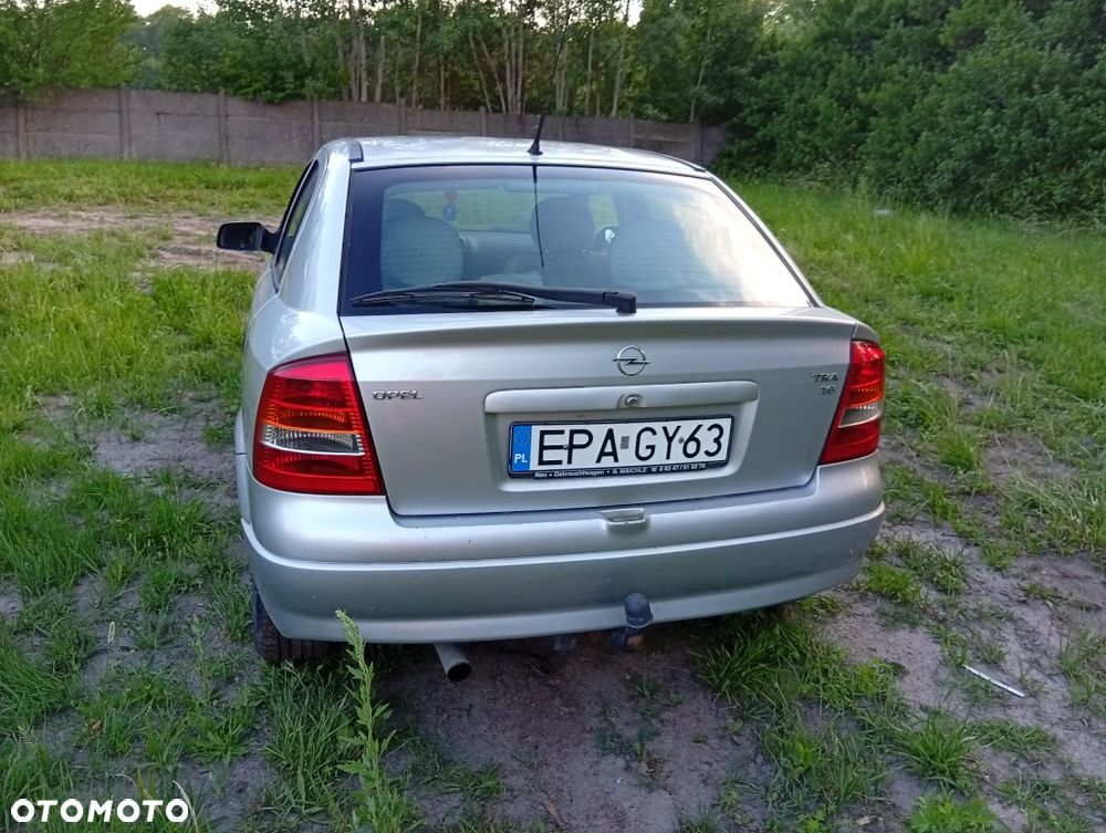 Opel Astra - 2