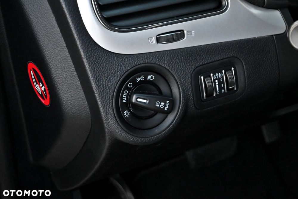 Fiat Freemont 2.0 Multijet Black Code AWD - 32