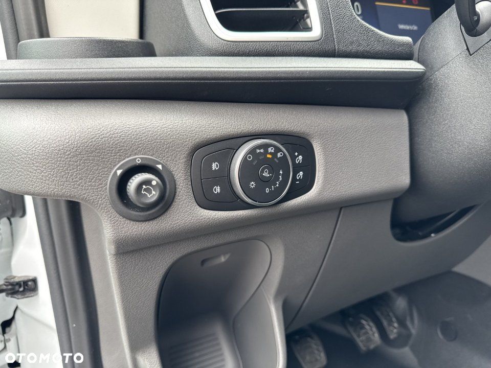 Ford Transit - 20