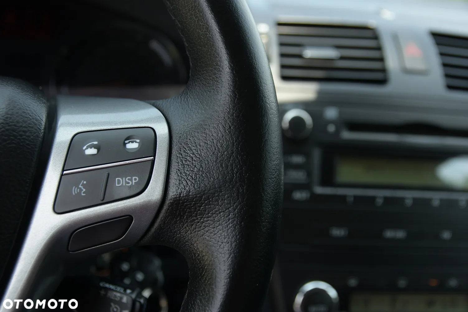 Toyota Avensis - 31