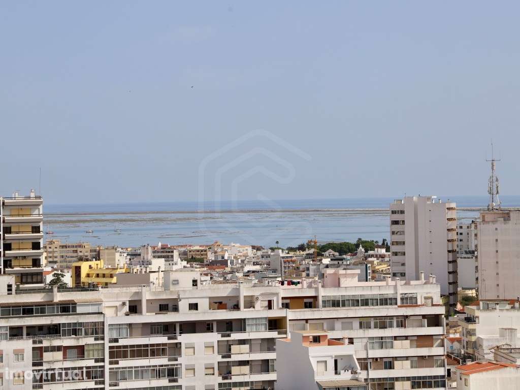 T2 com piscina na cobertura e amplo terraço e vista serra, Faro, Al... - Grande imagem: 5/30