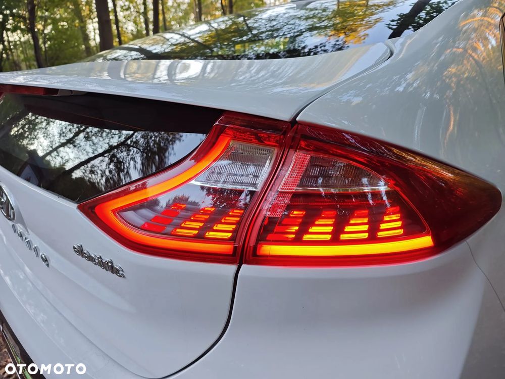 Hyundai IONIQ electric Premium - 16