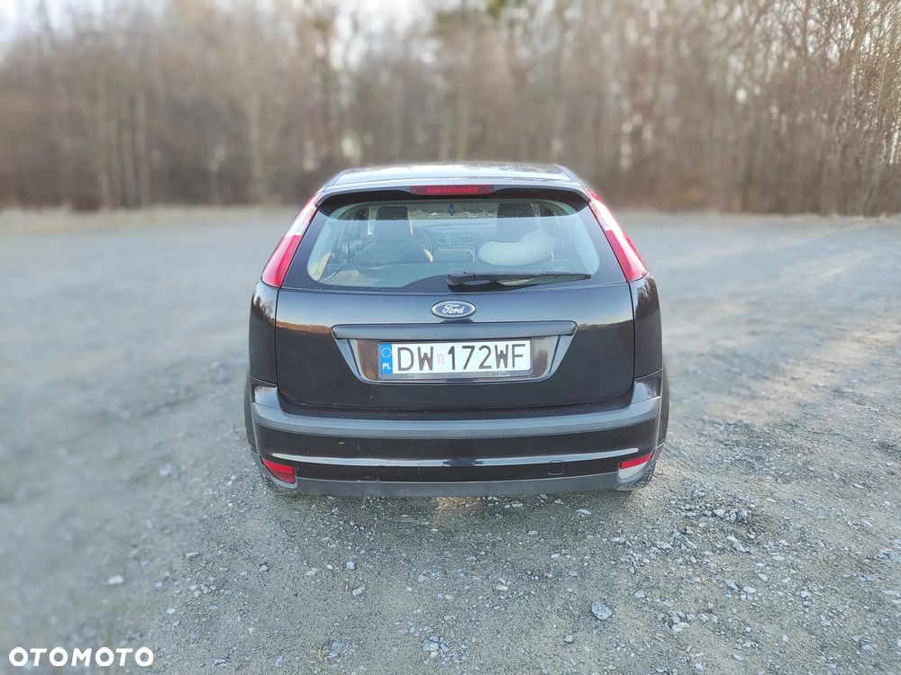 Ford Focus 1.6 Ambiente - 6