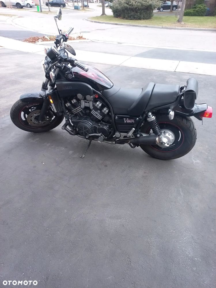 Yamaha V-MAX - 13