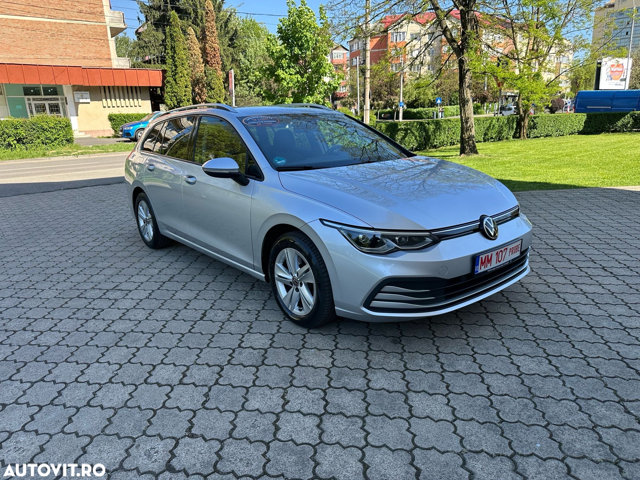 Volkswagen Golf 2.0 TDI Life - 9
