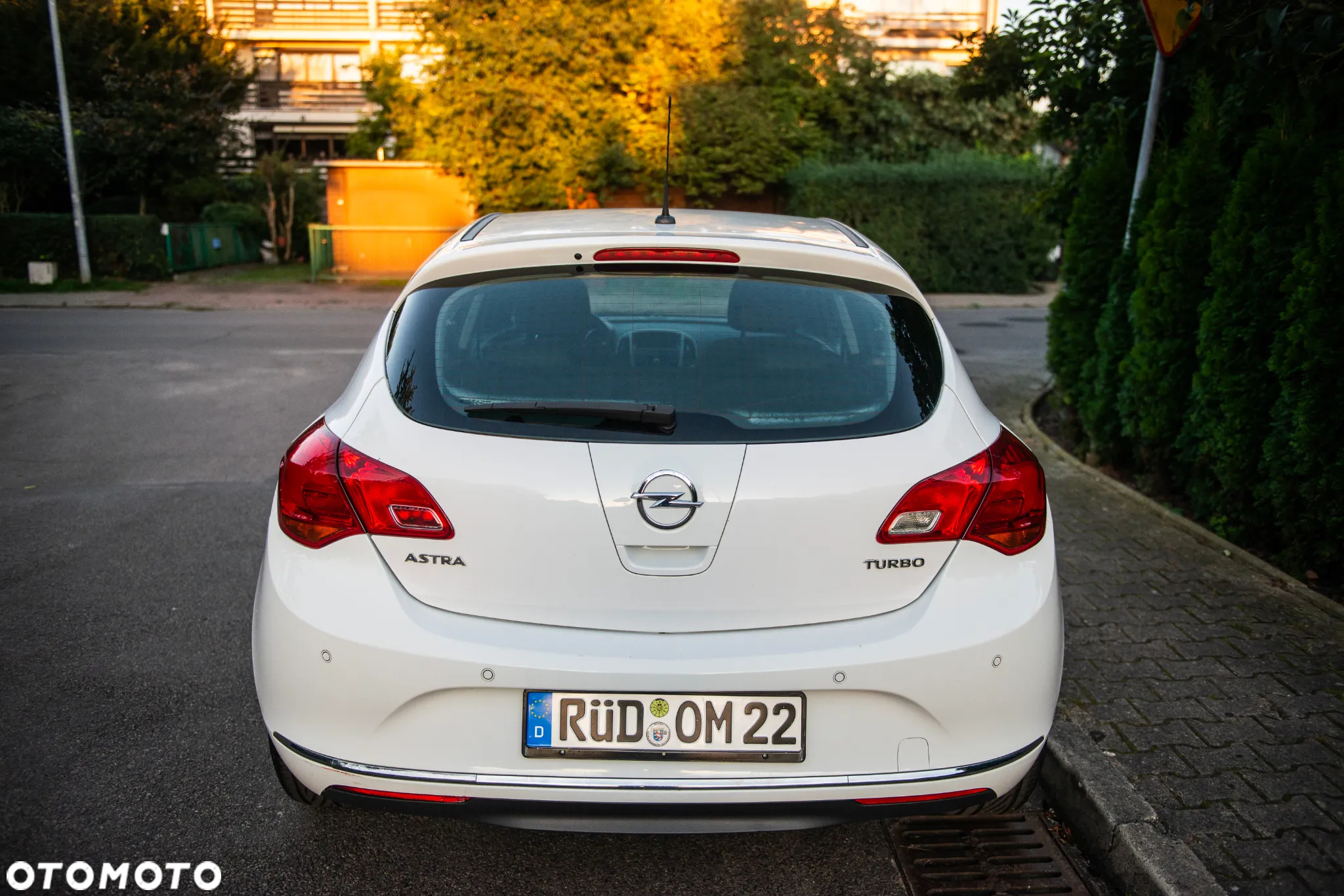 Opel Astra GTC 1.4 Turbo ecoFLEX Start/Stop - 6