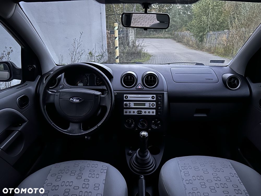 Ford Fiesta - 7